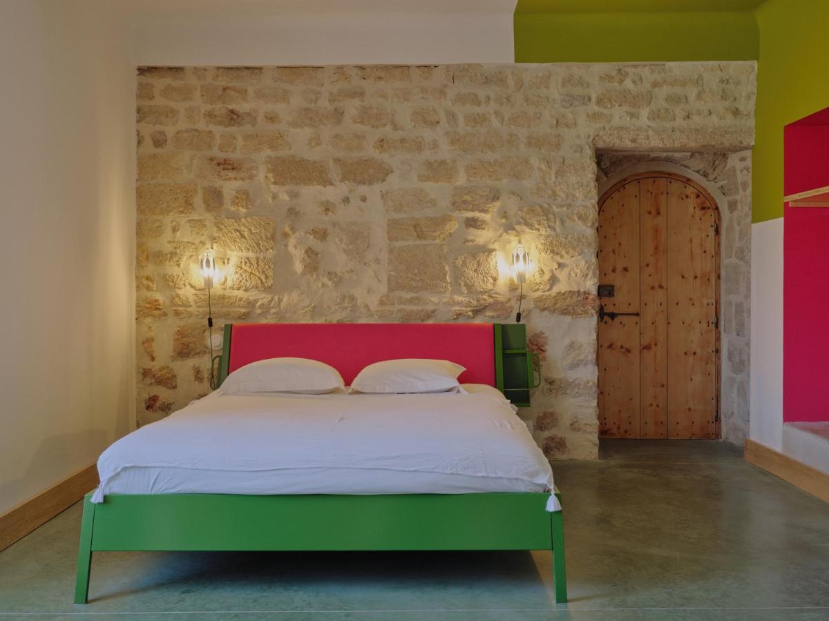 Bed and Breakfast Domaine La Ferme Hi Bride Villelaure Exterior foto